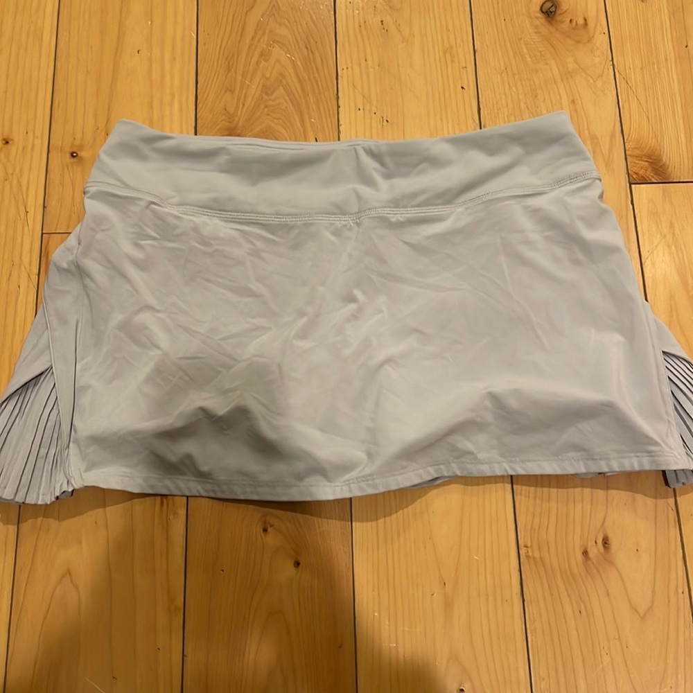 Women’s Little lemons mini skirt size 8 gray color